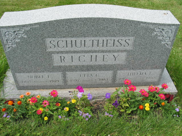 Noble and Etta Schultheiss, Thelma Richey